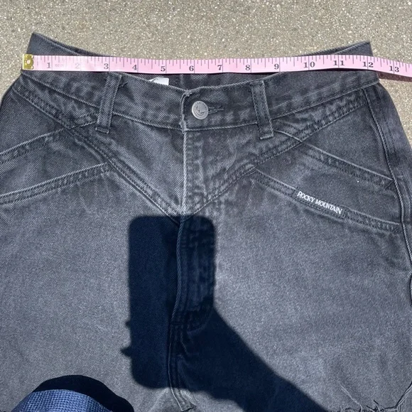 Vintage Rocky Mountain Clothing Co. Distressed High Waisted Jeans size 28/7